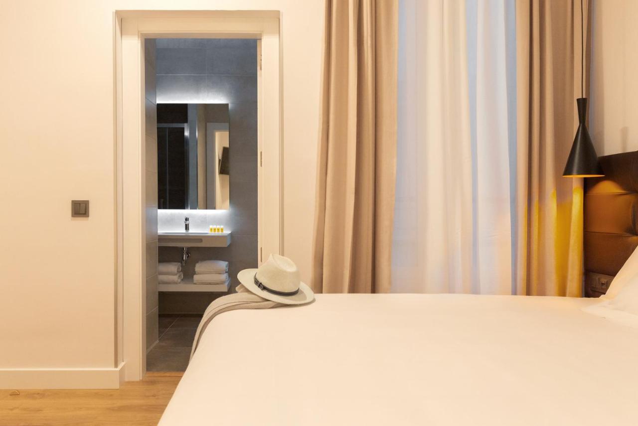 Woohoo Rooms Fuencarral Madrid Exterior photo