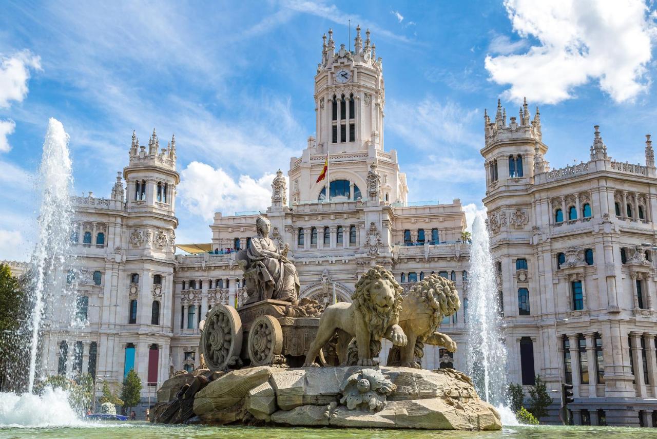 Woohoo Rooms Fuencarral Madrid Exterior photo