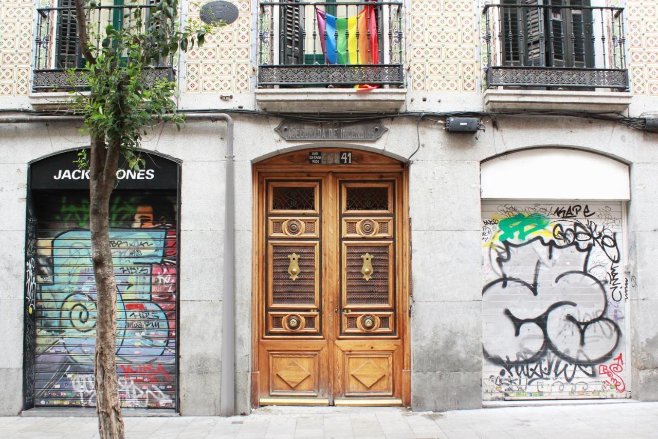 Woohoo Rooms Fuencarral Madrid Exterior photo