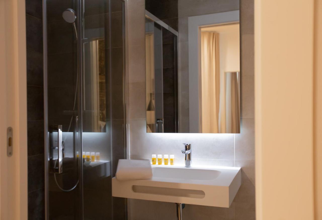 Woohoo Rooms Fuencarral Madrid Exterior photo